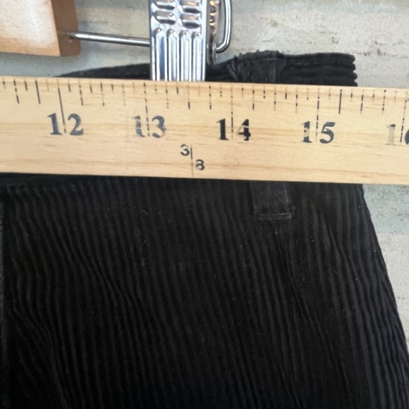 Woolrich Women's Wide Whale Corduroy Pants Black Sz 12 Thick and Warm High Rise - Picture 10 of 15